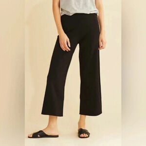 Pendleton Stretch Black Capri Pants Size  12